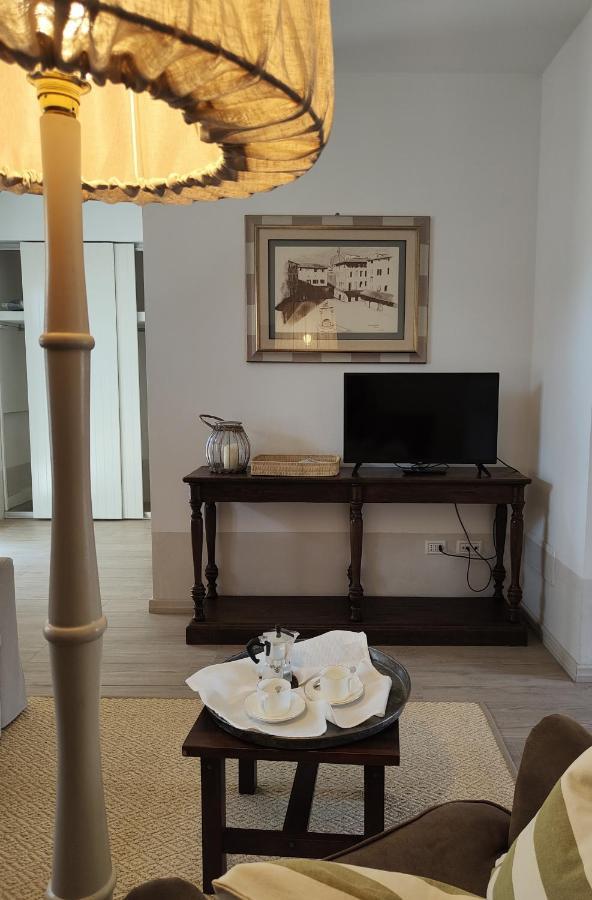 Il Cortiletto - Suites & Apartments Пистоя Екстериор снимка